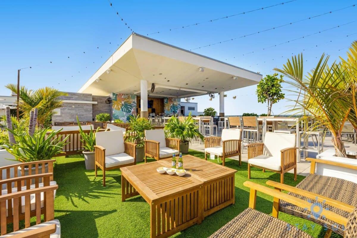 Lx Oasis Beachfront-Rt Infinity Pool Hollywood Eksteriør billede