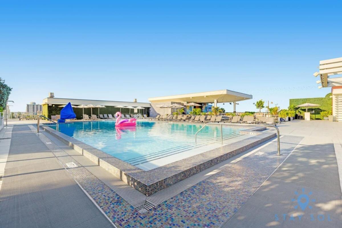 Lx Oasis Beachfront-Rt Infinity Pool Hollywood Eksteriør billede